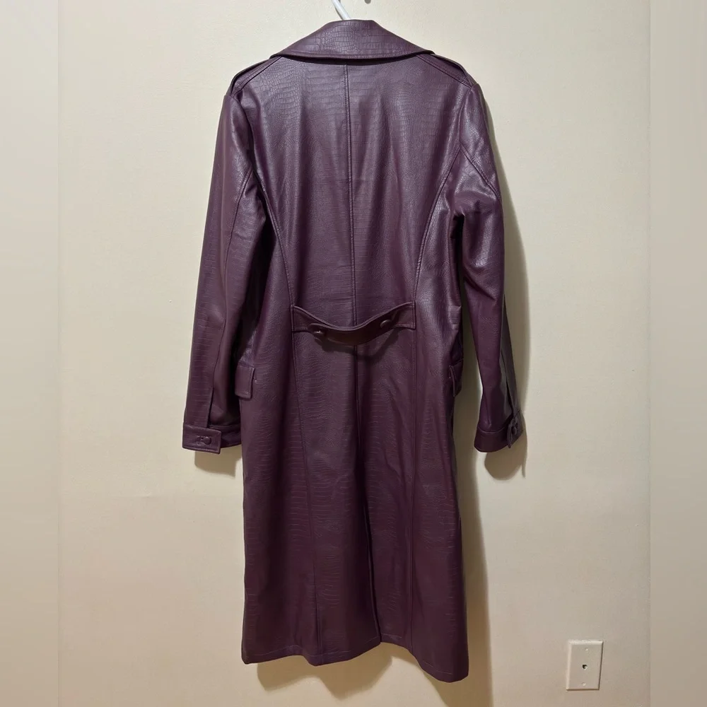 Hot Topic Suicide Squad Joker Purple Trench Coat - Picture 5 of 14